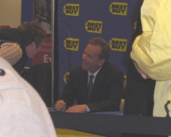 2008-november-25-best-buy-signing-event-photos-by-lisa-8